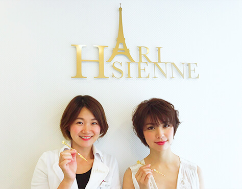 筒井愛実さんとスタッフ